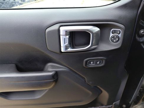 Used 2021 Jeep Wrangler Unlimited Rubicon image 26