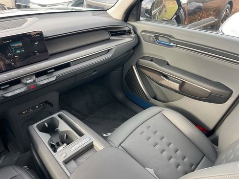 New 2026 Kia EV9 Wind image 11