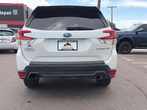 Used 2020 Subaru Forester Premium AWD/4WD image 6