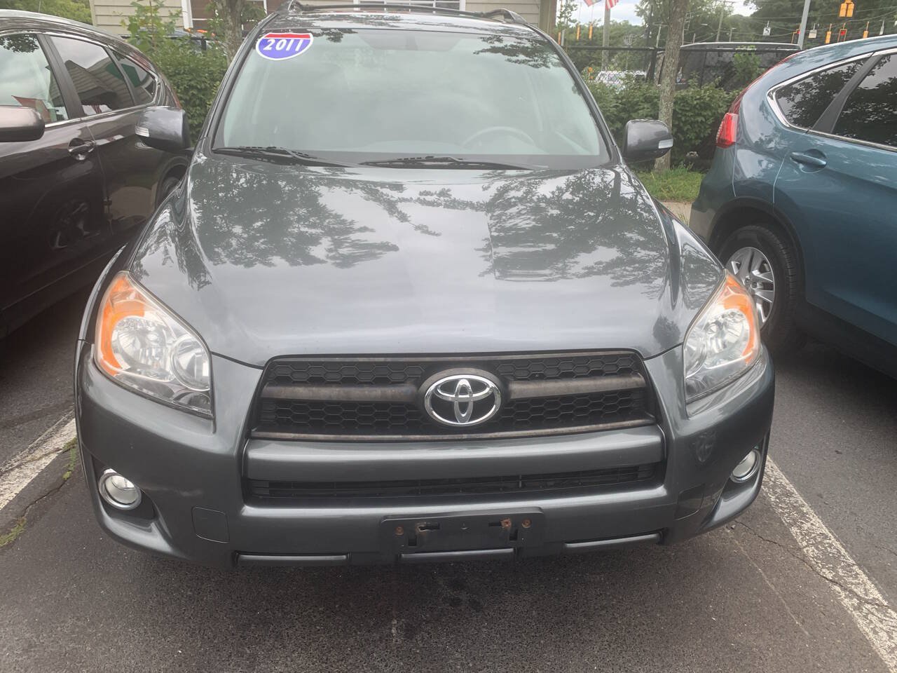 Used 2011 Toyota RAV4 Sport w/ Sport Appearance Pkg AWD/4WD image 4