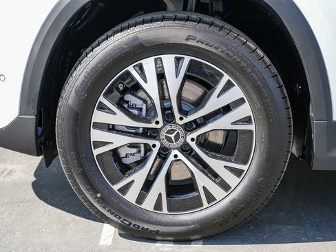 New 2026 Mercedes-Benz GLA 250 4MATIC image 9