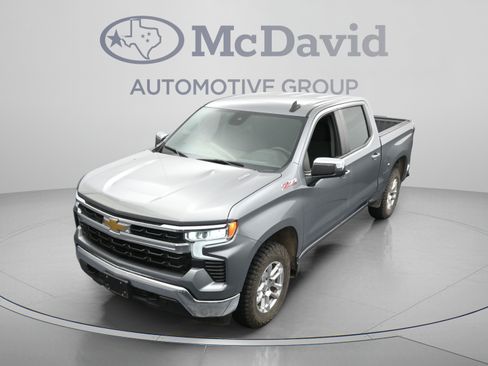 Used 2024 Chevrolet Silverado 1500 LT w/ Z71 Off-Road Package AWD/4WD image 34