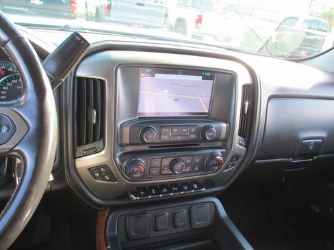 Used 2019 Chevrolet Silverado 2500 High Country w/ Duramax Plus Package image 30