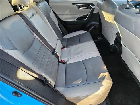 Used 2019 Toyota RAV4 XLE Premium w/ Cold Weather Package image 18