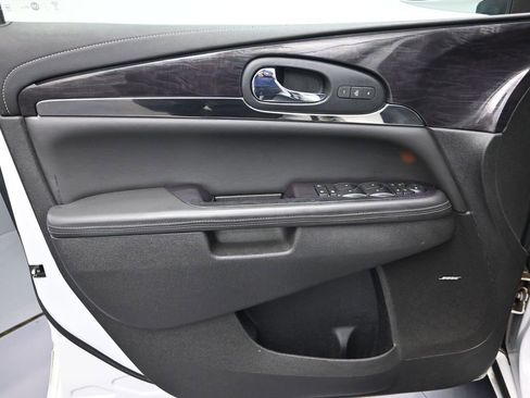 Used 2017 Buick Enclave Premium FWD image 13