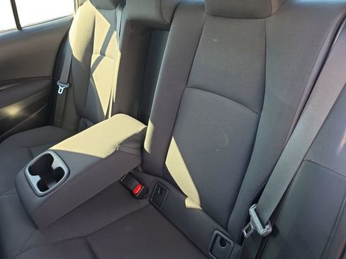 Used 2025 Toyota Corolla LE FWD image 15