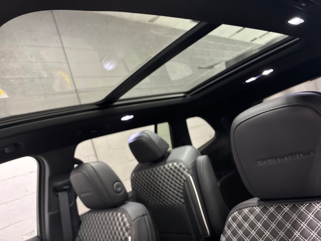 New 2027 GMC Acadia Denali AWD/4WD image 24