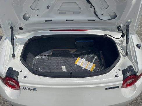 New 2026 MAZDA MX-5 Miata Grand Touring w/ Appearance Package RWD image 11