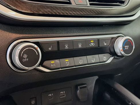 Used 2024 Nissan Altima 2.5 SR w/ SR Premium Package image 17