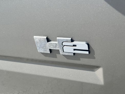 Used 2003 HUMMER H2 w/ Preferred Equipment Group AWD/4WD image 8