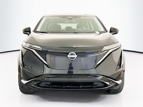Used 2024 Nissan Ariya AWD image 2