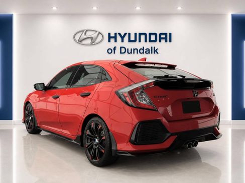 Used 2019 Honda Civic Sport Touring image 2