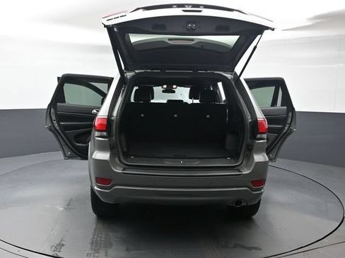 Used 2021 Jeep Grand Cherokee Laredo X AWD/4WD image 46
