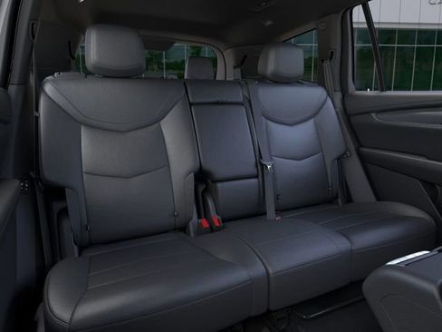 New 2025 Cadillac XT6 Luxury image 17