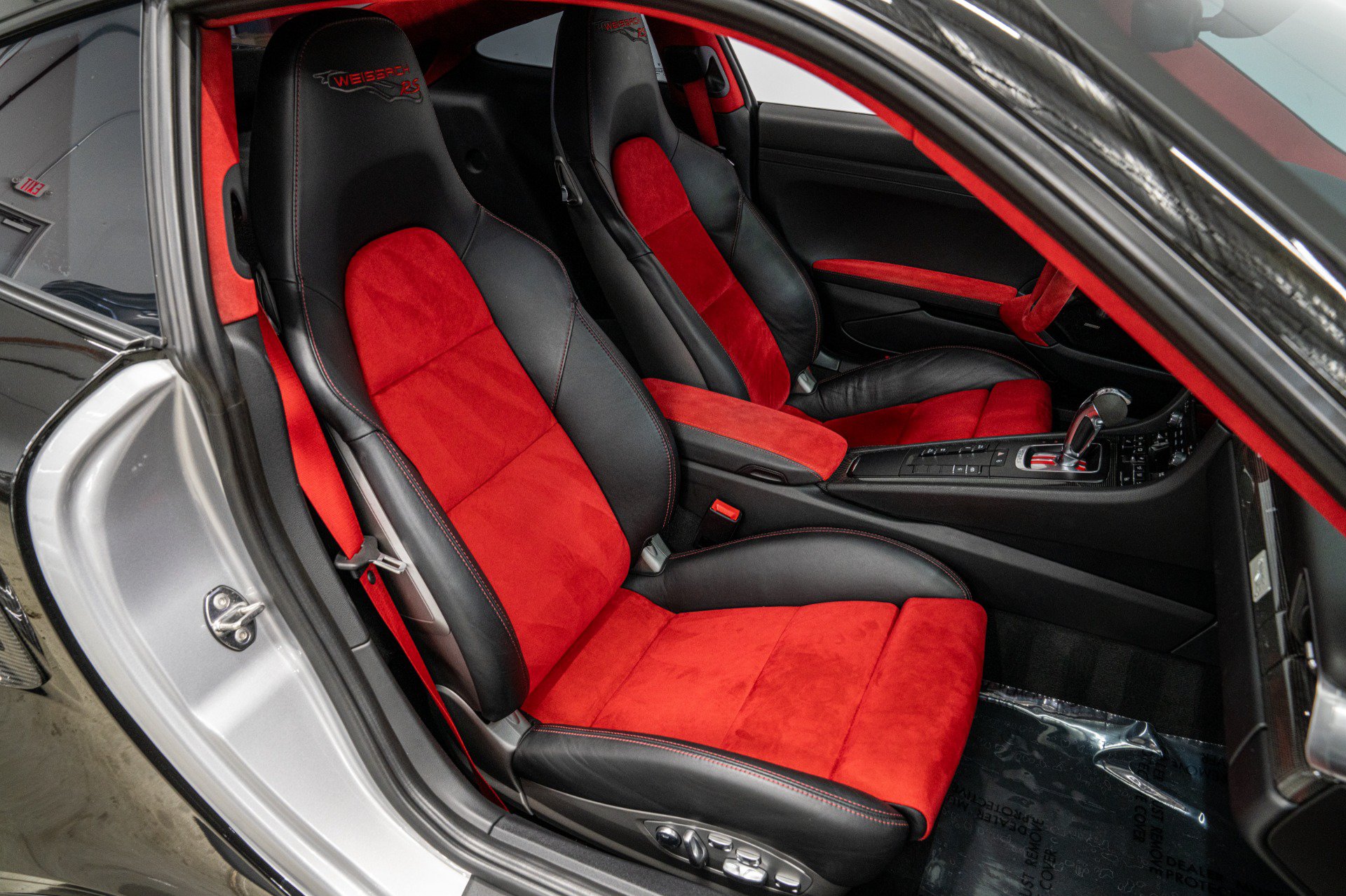 Used 2018 Porsche 911 GT2 RS RWD image 24