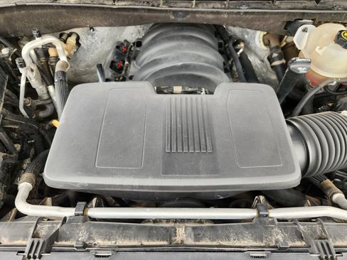 Used 2021 Chevrolet Suburban Premier AWD/4WD image 35