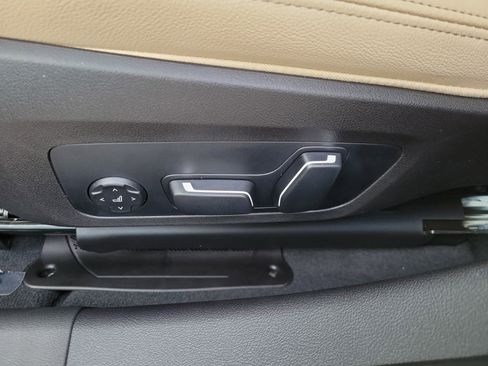 New 2026 BMW 330i Sedan w/ Convenience Package RWD image 17