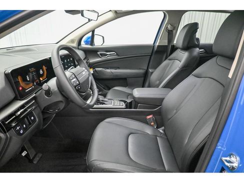 New 2026 Kia Sportage EX w/ EX Panorama Roof Package image 17