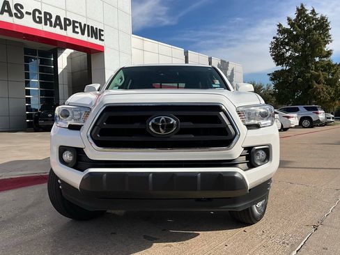Used 2023 Toyota Tacoma SR5 image 4