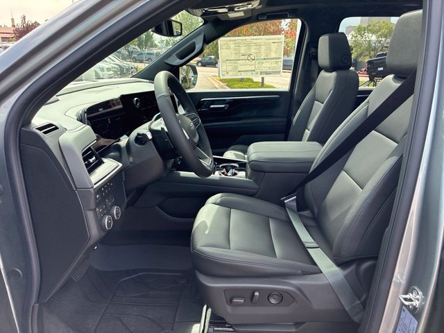New 2027 Chevrolet Suburban Z71 w/ Comfort Package AWD/4WD image 7