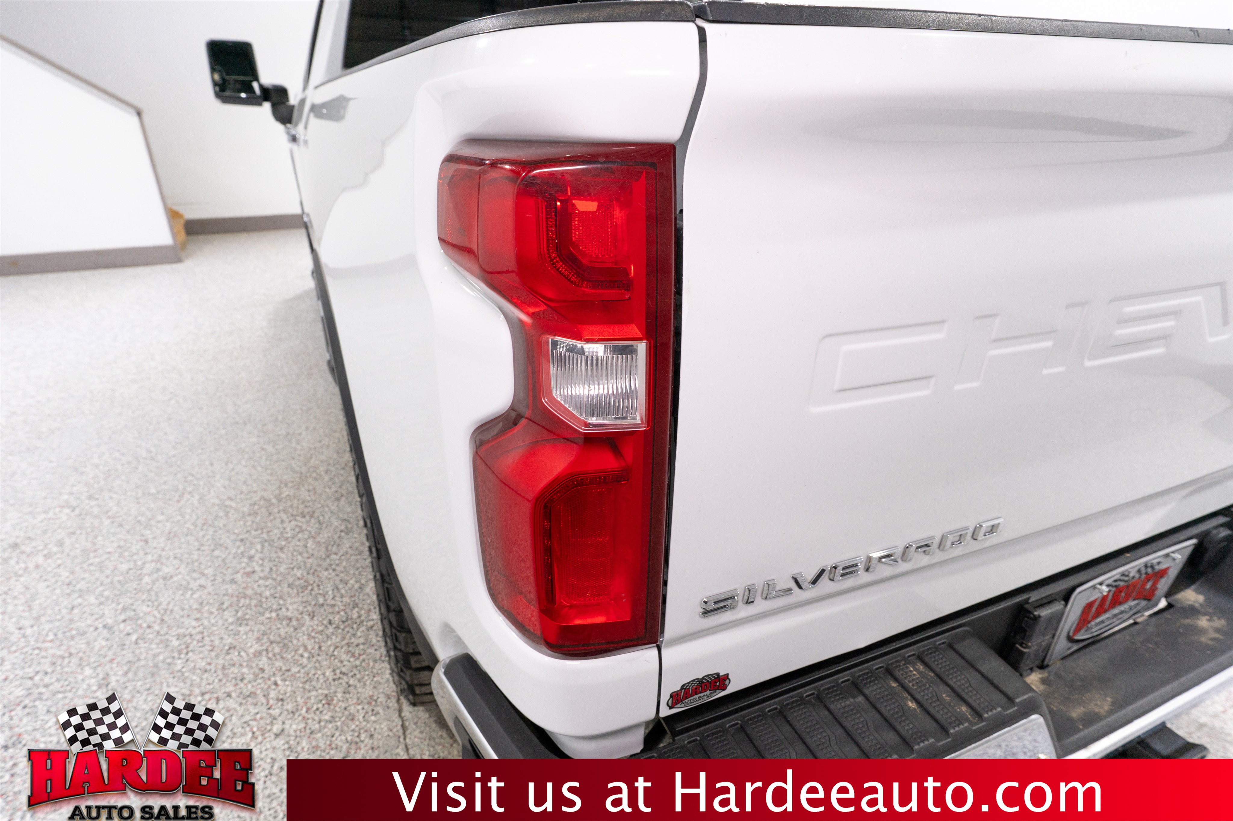 Used 2020 Chevrolet Silverado 2500 LTZ w/ Technology Package AWD/4WD image 9