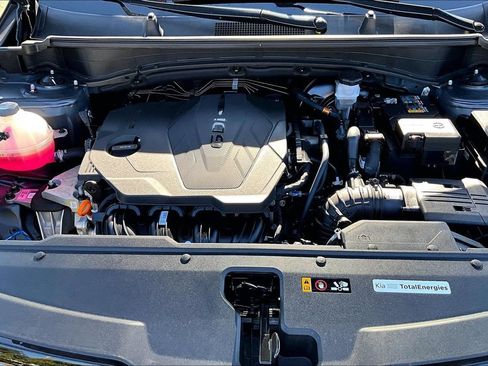 Used 2025 Kia Sportage EX FWD image 30