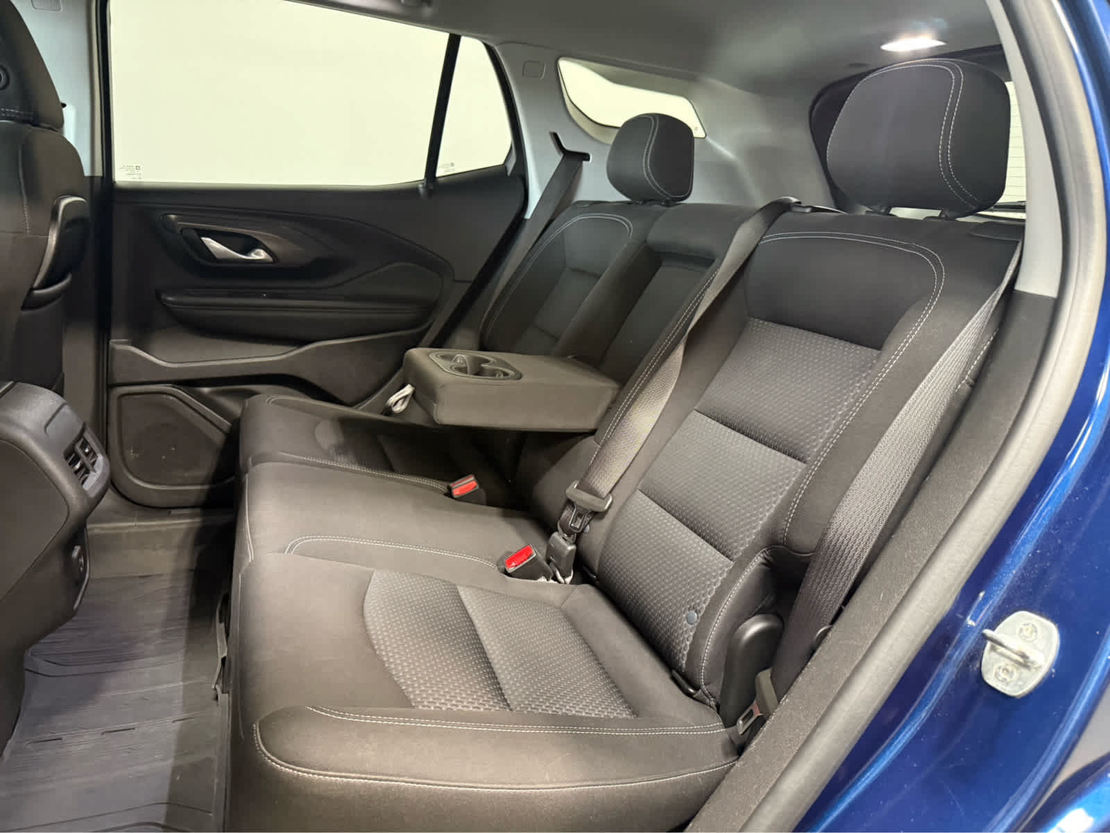 Used 2022 GMC Terrain SLE w/ Driver Convenience Package AWD/4WD image 15