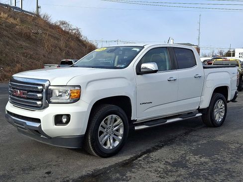Used 2018 GMC Canyon SLT w/ Driver Alert Package image 3