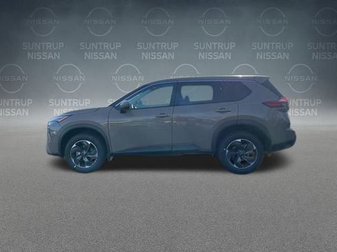 Used 2025 Nissan Rogue SV image 22