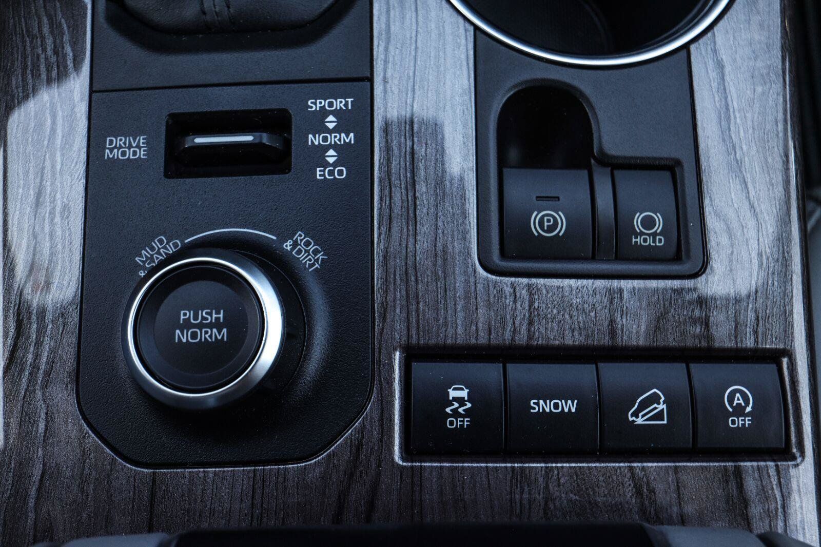 Used 2020 Toyota Highlander Platinum AWD/4WD image 14