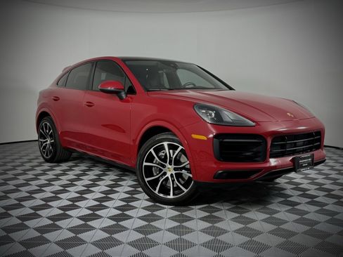 Used 2023 Porsche Cayenne Coupe image 7