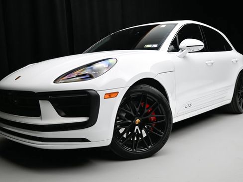 Used 2023 Porsche Macan GTS image 1