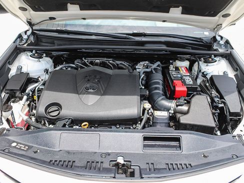 Certified 2022 Toyota Camry XSE FWD image 28