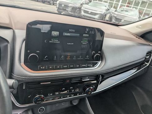 Certified 2023 Nissan Rogue SL w/ SL Premium Package AWD/4WD image 19