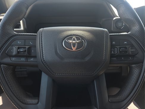New 2026 Toyota Tacoma SR AWD/4WD image 25