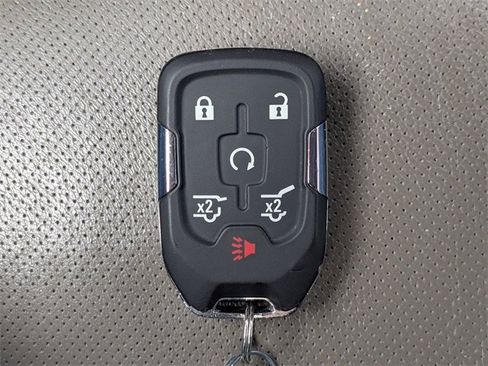 Used 2017 GMC Yukon SLT w/ Premium Edition image 36