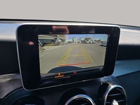 Used 2019 Mercedes-Benz GLC 300 4MATIC image 8