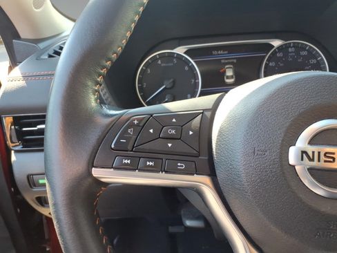 Used 2023 Nissan Sentra SR w/ SR Premium Package FWD image 13