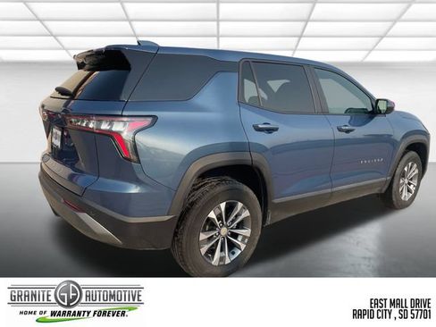 Used 2026 Chevrolet Equinox LT AWD/4WD image 6