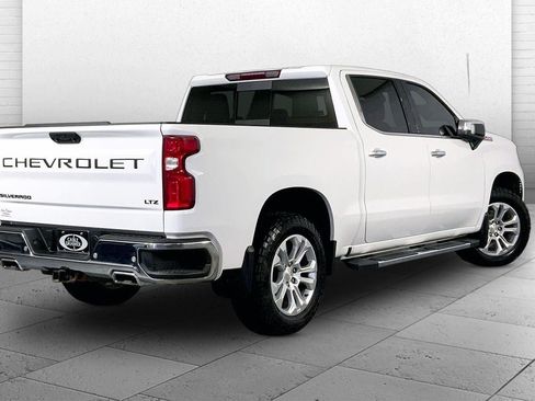 Used 2022 Chevrolet Silverado 1500 LTZ AWD/4WD image 13