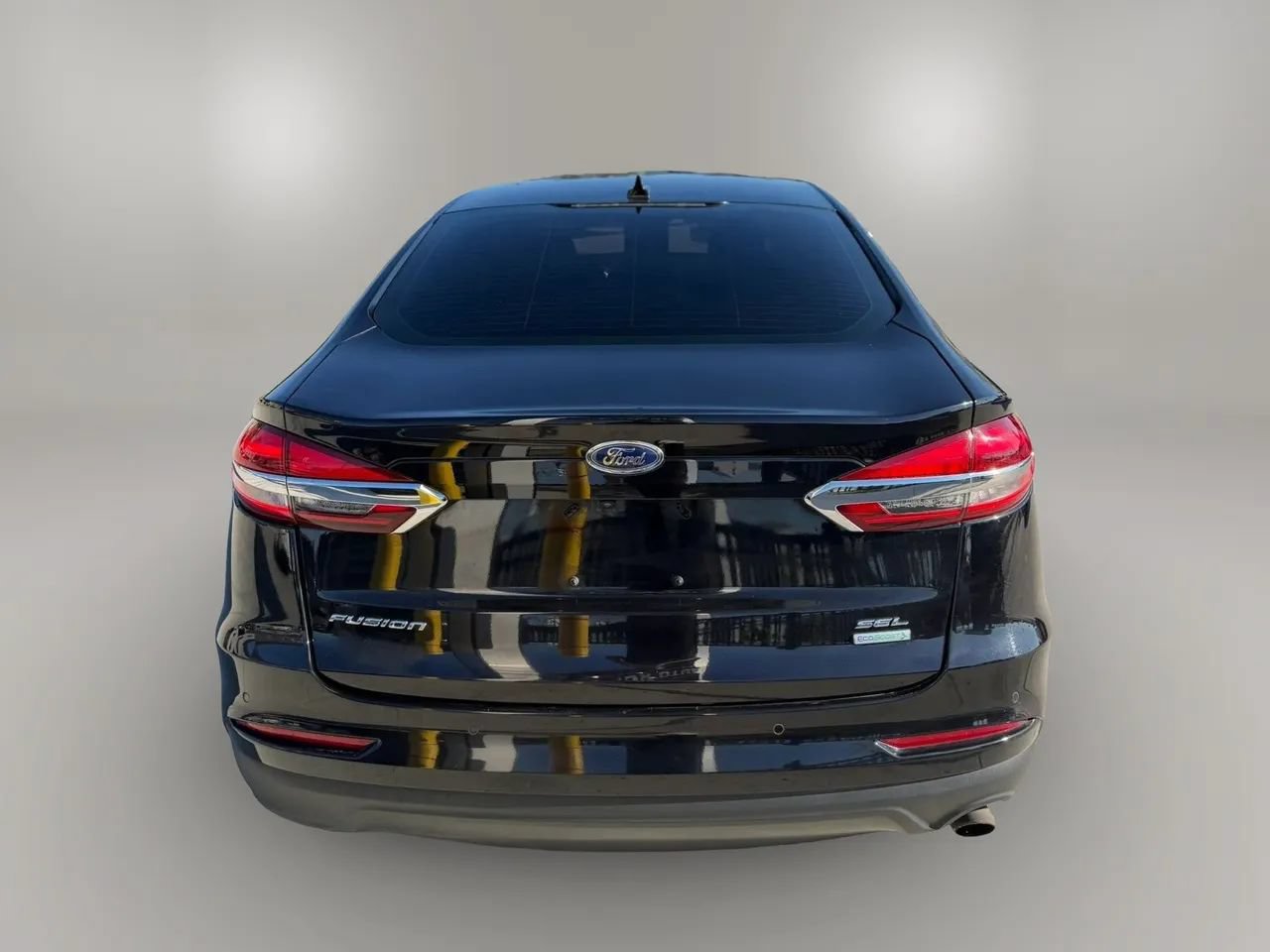 Used 2019 Ford Fusion SEL FWD image 6