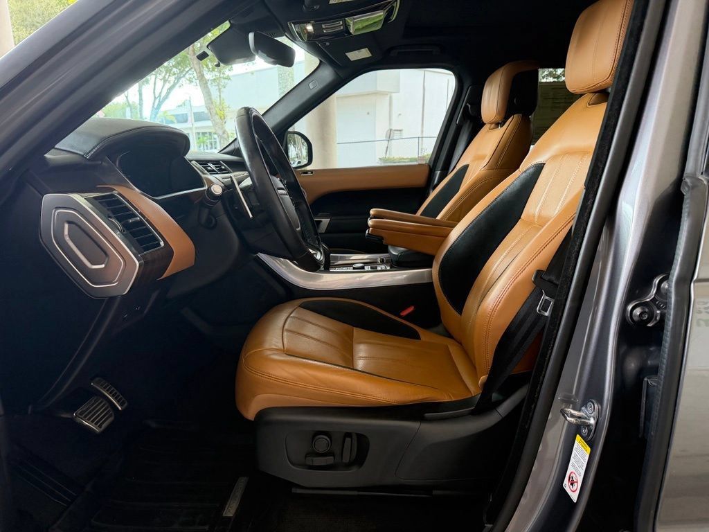 Used 2018 Land Rover Range Rover Sport Supercharged AWD/4WD image 5