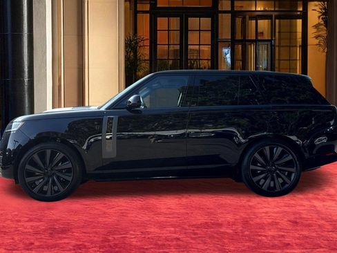 New 2026 Land Rover Range Rover SV AWD/4WD image 2