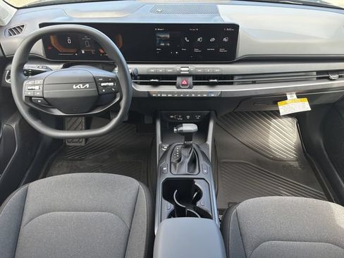 New 2026 Kia K4 FWD image 14