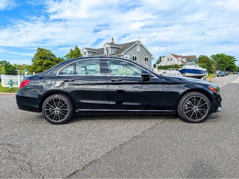 Used 2019 Mercedes-Benz C 300 4MATIC Sedan image 4