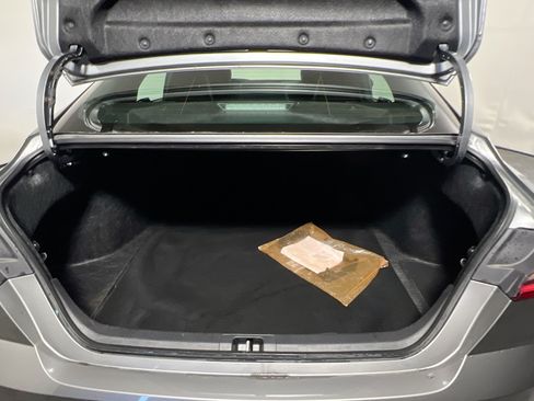 Used 2026 Toyota Camry SE FWD image 33