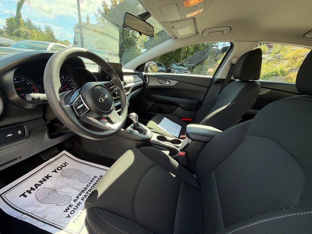 Used 2019 Kia Forte LXS FWD image 16