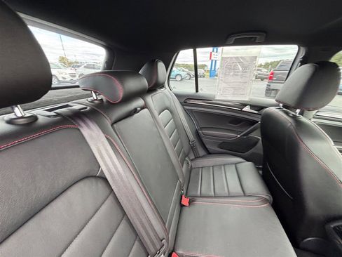 Used 2016 Volkswagen GTI Autobahn w/ Driver Assistance Package image 18