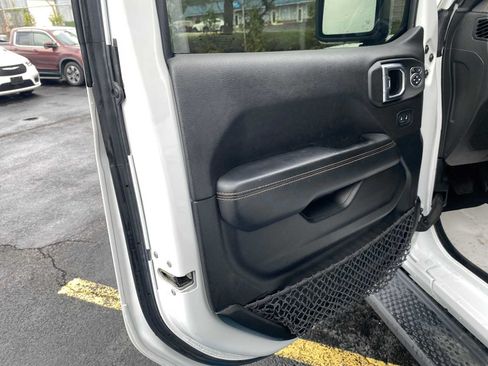 Used 2021 Jeep Wrangler Unlimited Sahara AWD/4WD image 40