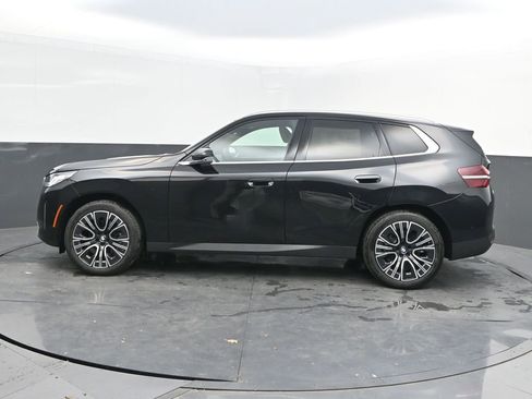 Used 2025 BMW X3 xDrive30i w/ Premium Package image 2